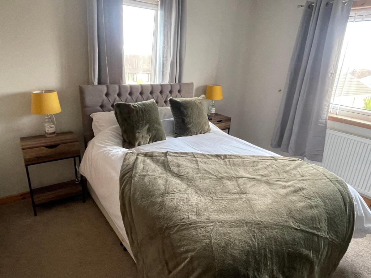 Impala Guest House Wick  Bagian luar foto